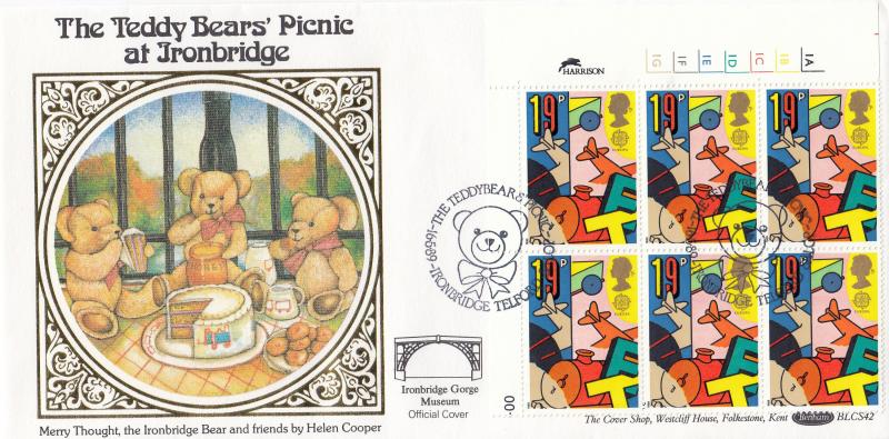 1989 (05) Games & Toys - Benham BLCS 42 Teddy Bears Picnic Official - Cylinder Blocks of Six